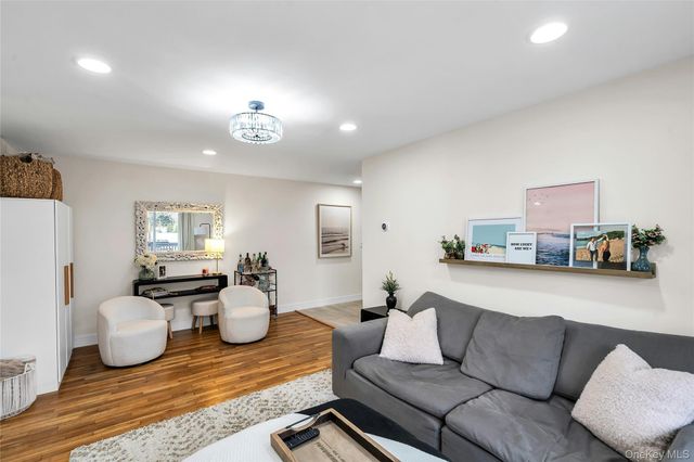 43 Fair Harbor Drive 43 Building 3, Patchogue, NY 11772