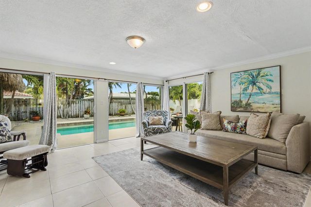 2770 NE 53rd Street, Lighthouse Point, FL 33064