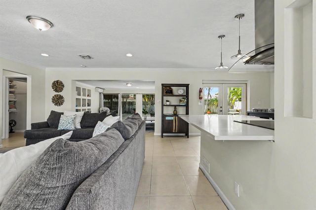 2770 NE 53rd Street, Lighthouse Point, FL 33064