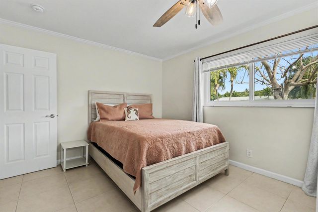 2770 NE 53rd Street, Lighthouse Point, FL 33064
