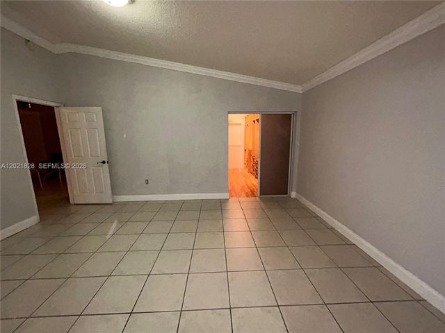 14956 SW 39th St, Miami, FL 33185