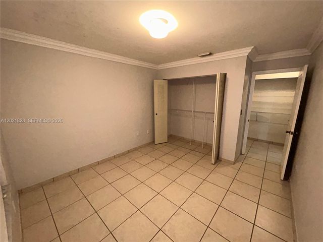 14956 SW 39th St, Miami, FL 33185