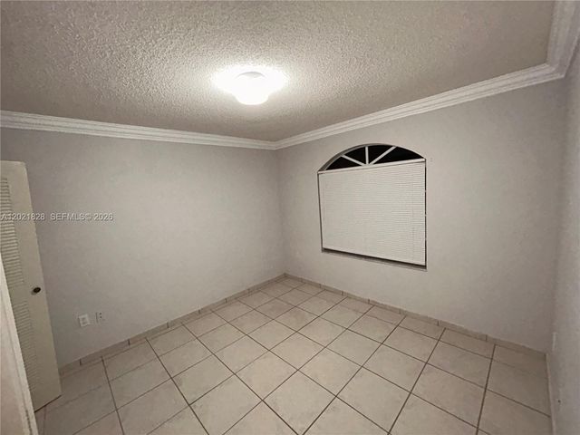 14956 SW 39th St, Miami, FL 33185