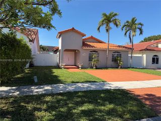 14956 SW 39th St, Miami, FL 33185