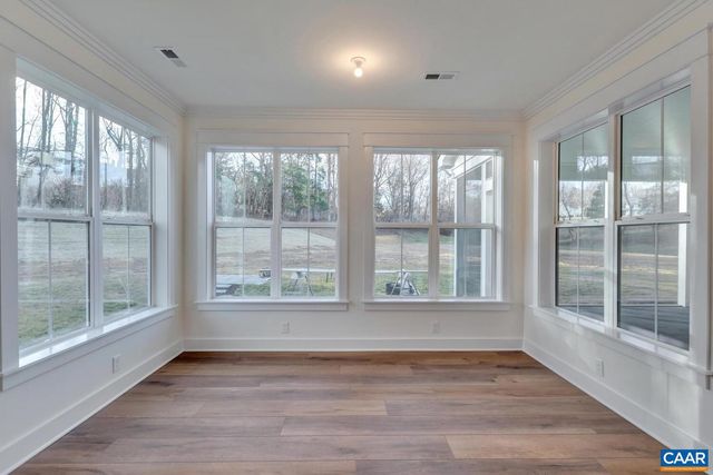 4 JARMANS GAP RD, Crozet, VA 22932