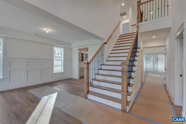 4 JARMANS GAP RD, Crozet, VA 22932