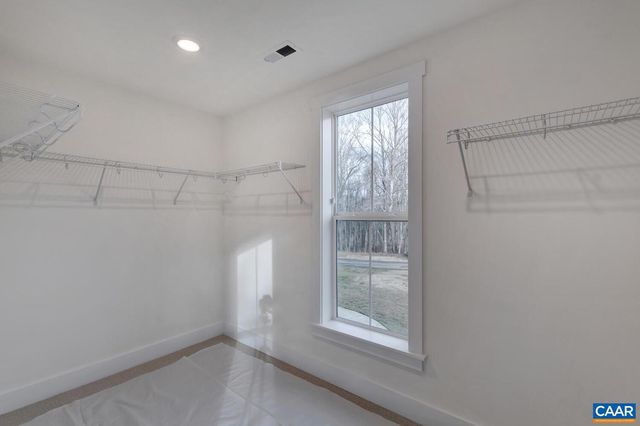 4 JARMANS GAP RD, Crozet, VA 22932