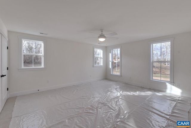 4 JARMANS GAP RD, Crozet, VA 22932