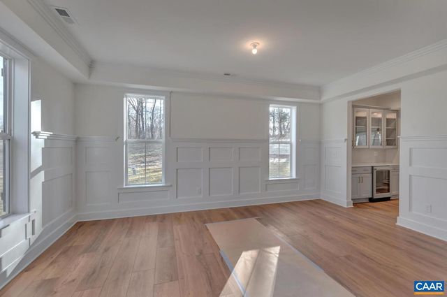 4 JARMANS GAP RD, Crozet, VA 22932