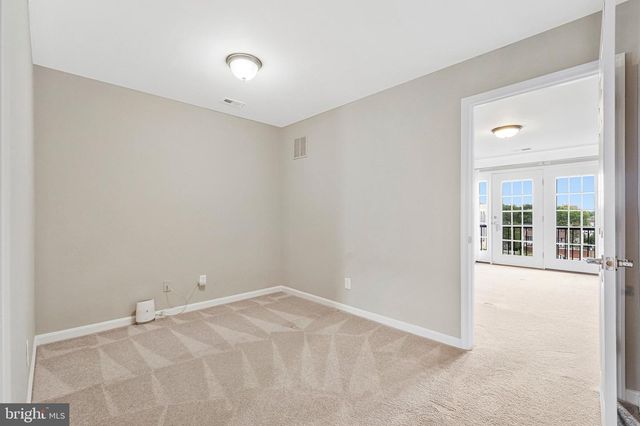 3040 RITTENHOUSE CIR, Fairfax, VA 22031