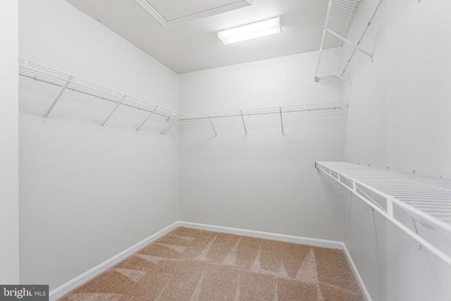 3040 RITTENHOUSE CIR, Fairfax, VA 22031