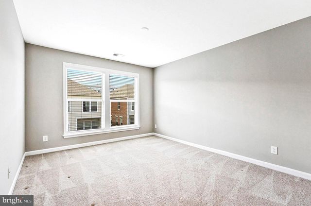 3040 RITTENHOUSE CIR, Fairfax, VA 22031