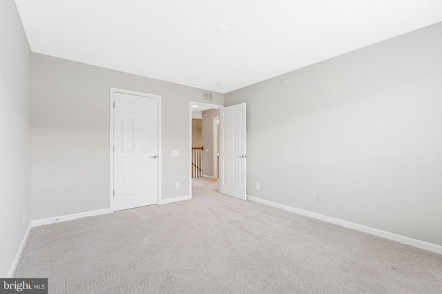3040 RITTENHOUSE CIR, Fairfax, VA 22031