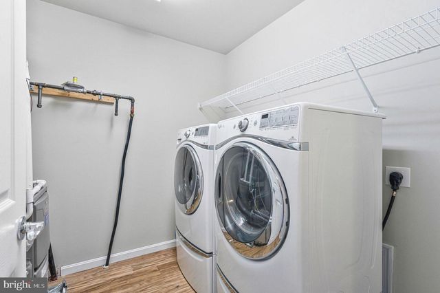 3040 RITTENHOUSE CIR, Fairfax, VA 22031