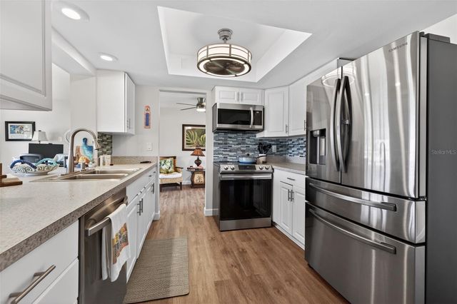 9697 41ST STREET N, Pinellas Park, FL 33782