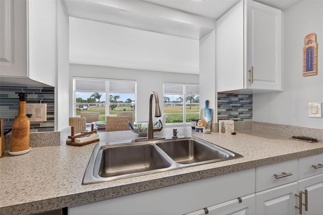 9697 41ST STREET N, Pinellas Park, FL 33782