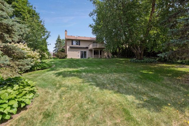 10441 Lee Drive, Eden Prairie, MN 55347