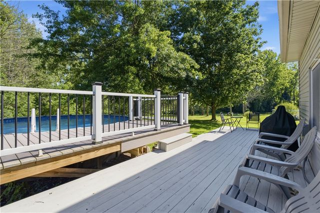 7260 Pear Tree, Ontario, NY 14519