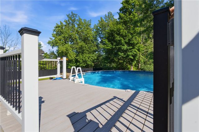 7260 Pear Tree, Ontario, NY 14519