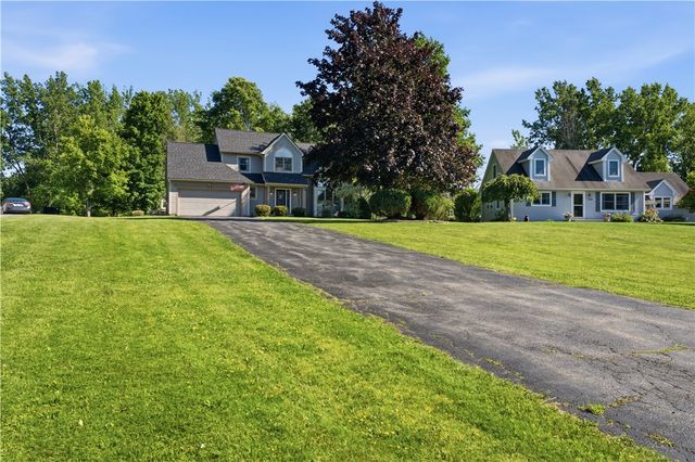 7260 Pear Tree, Ontario, NY 14519