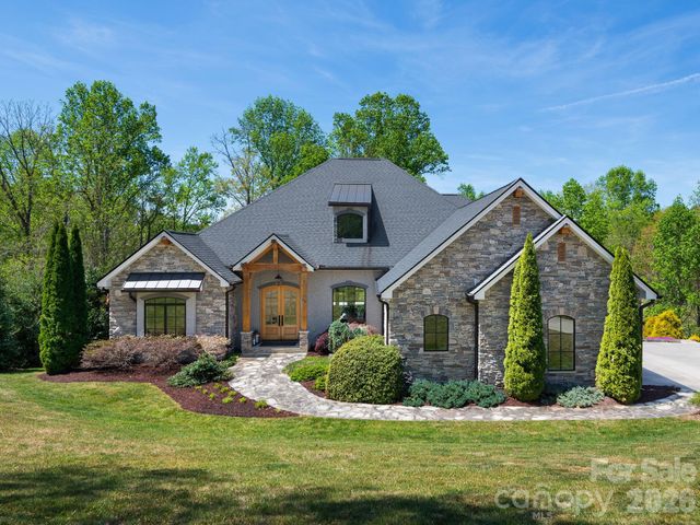 28 Falling Star Court, Fletcher, NC 28732