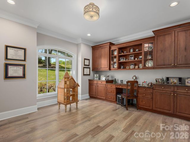 28 Falling Star Court, Fletcher, NC 28732