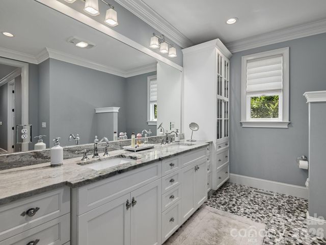 28 Falling Star Court, Fletcher, NC 28732