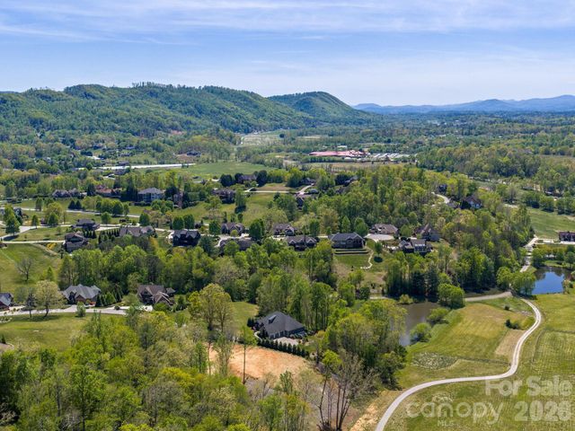 28 Falling Star Court, Fletcher, NC 28732