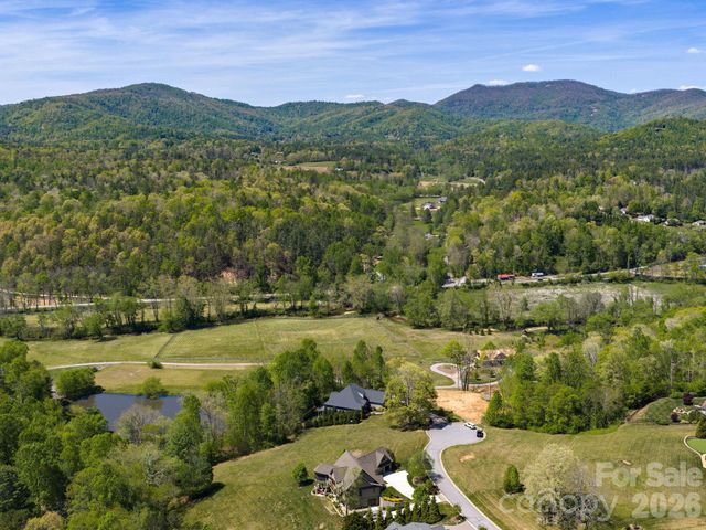 28 Falling Star Court, Fletcher, NC 28732