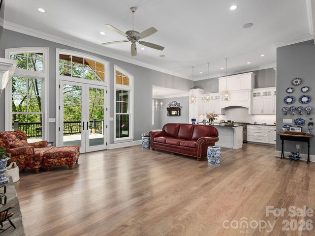 28 Falling Star Court, Fletcher, NC 28732