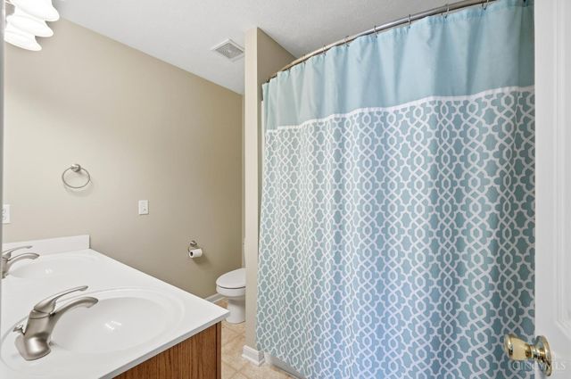 1553 Deerwoods Drive, Miami Twp, OH 45150