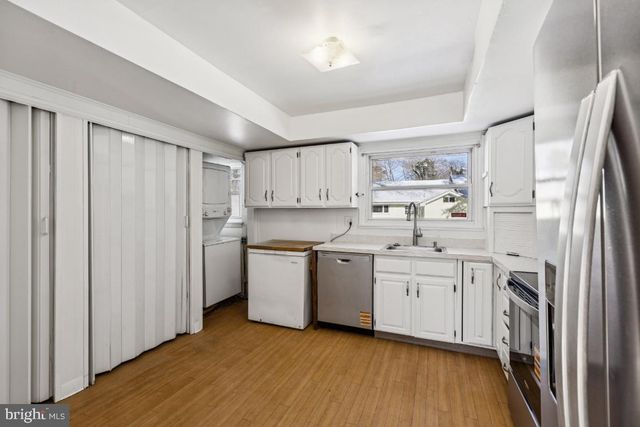 384 WILDROSE ST, Browns Mills, NJ 08015