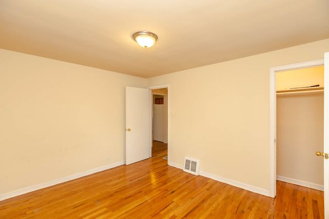 4258 W Nelson Street 2, Chicago, IL 60641
