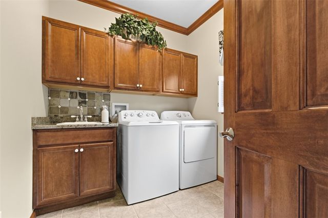 1225 Silver Drive, Millcreek Twp, PA 16509