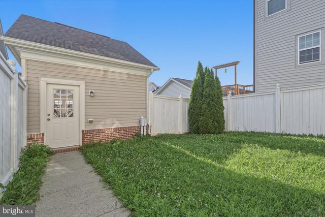 23930 CATAWBA HILL DR, Clarksburg, MD 20871