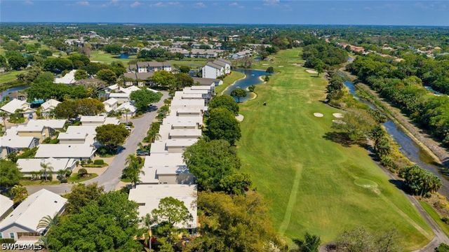 1562 Weybridge CIR 31, Naples, FL 34110