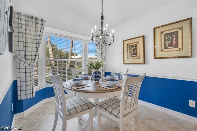 1562 Weybridge CIR 31, Naples, FL 34110