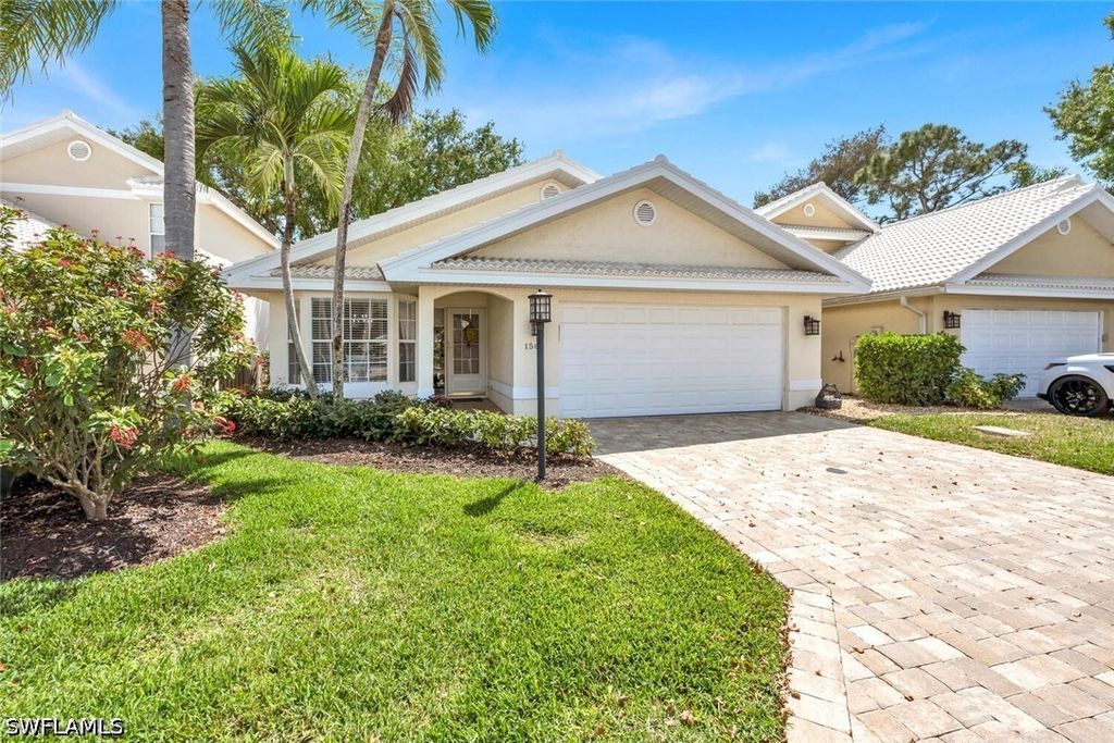 1562 Weybridge CIR 31, Naples, FL 34110