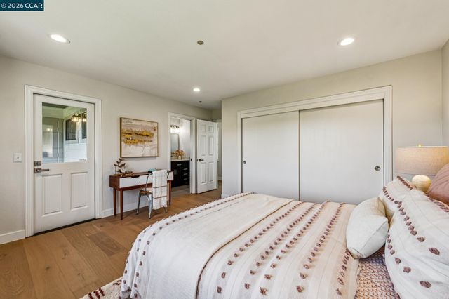 6 Tanglewood Lane, Lafayette, CA 94549