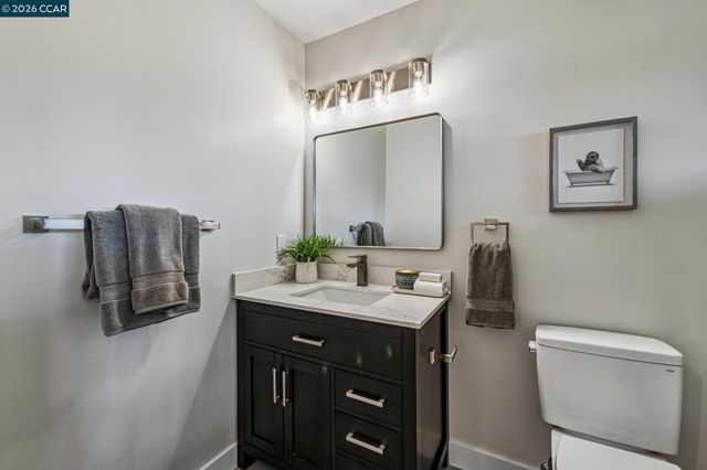 6 Tanglewood Lane, Lafayette, CA 94549