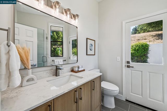 6 Tanglewood Lane, Lafayette, CA 94549