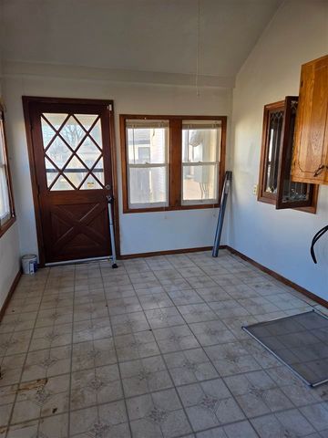 713 NW Columbia, Lawton, OK 73505