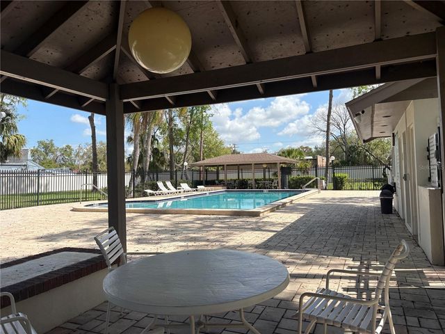 811 OAK PARK PLACE, Brandon, FL 33511