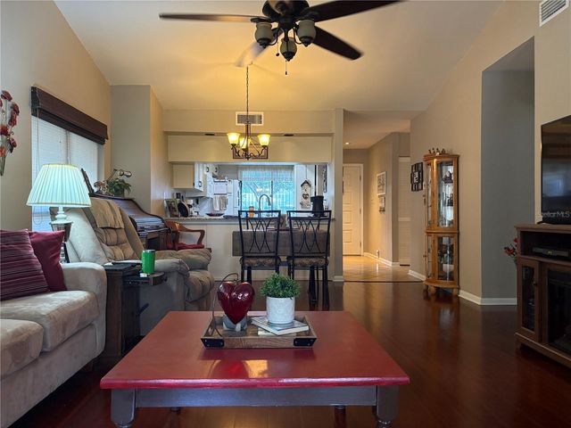 811 OAK PARK PLACE, Brandon, FL 33511