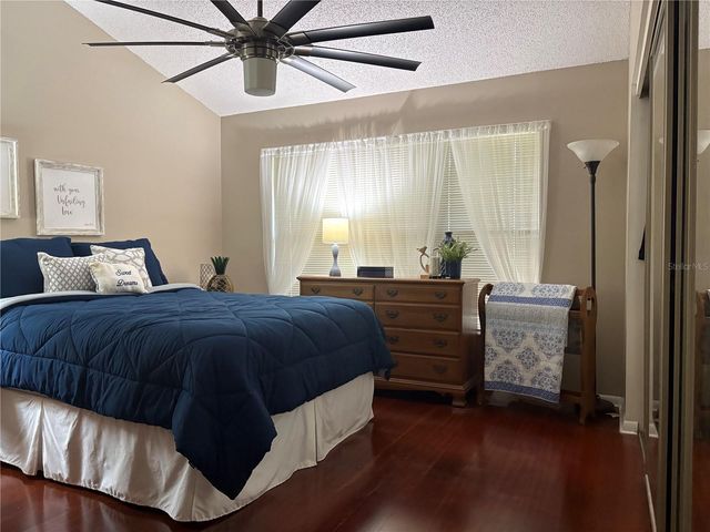 811 OAK PARK PLACE, Brandon, FL 33511