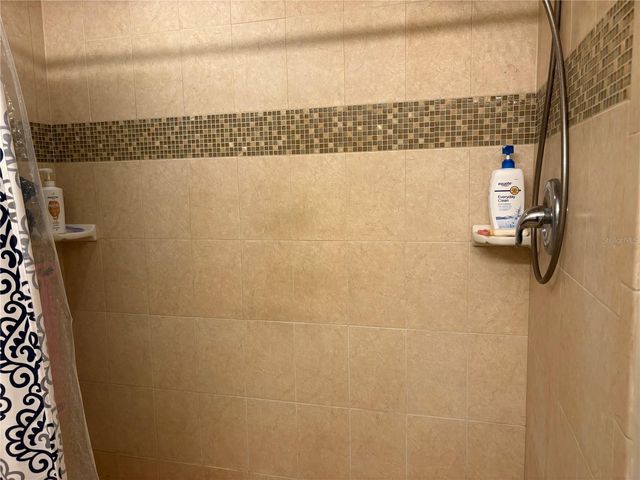 811 OAK PARK PLACE, Brandon, FL 33511