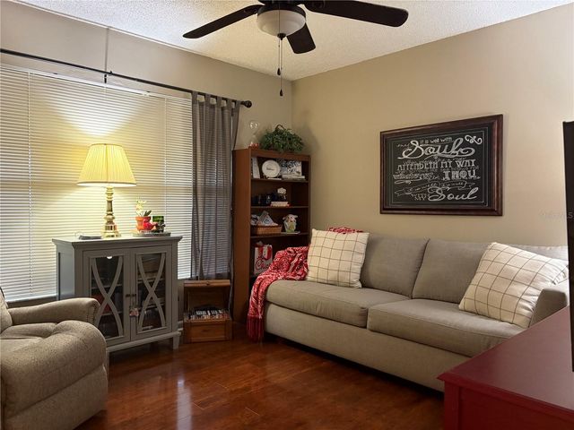 811 OAK PARK PLACE, Brandon, FL 33511