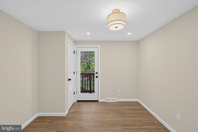 56 WESTBROOK DR, Moorestown, NJ 08057