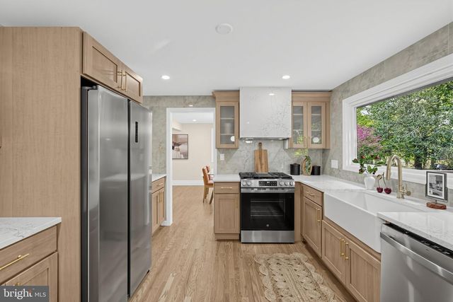56 WESTBROOK DR, Moorestown, NJ 08057