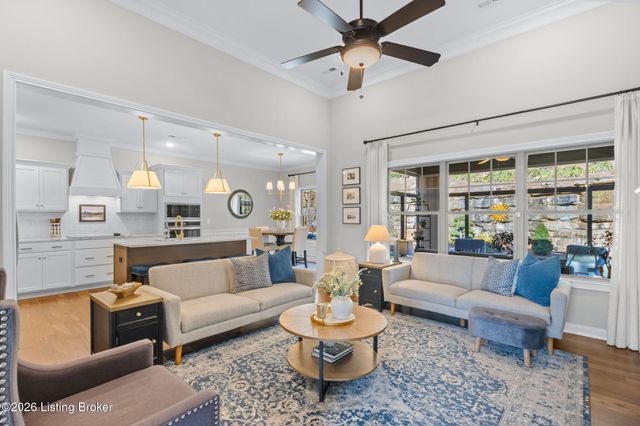 4203 Hidden Bluff Ct, Louisville, KY 40241